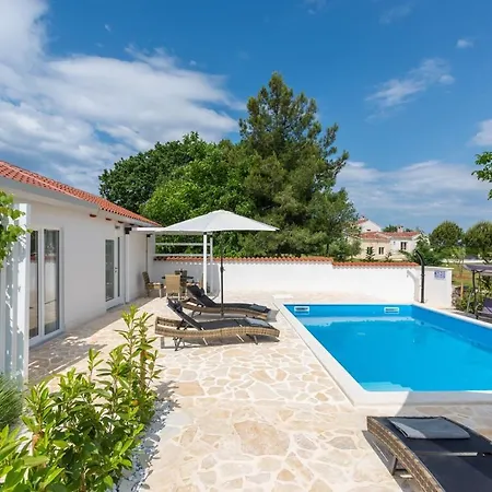 Casa Cosini With Private Pool Feriehus Poreč